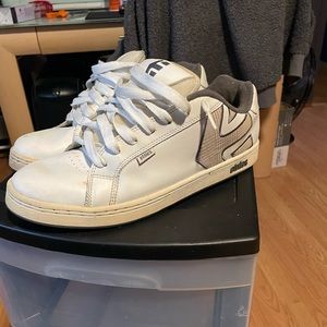 Etnies men’s shoe size 12